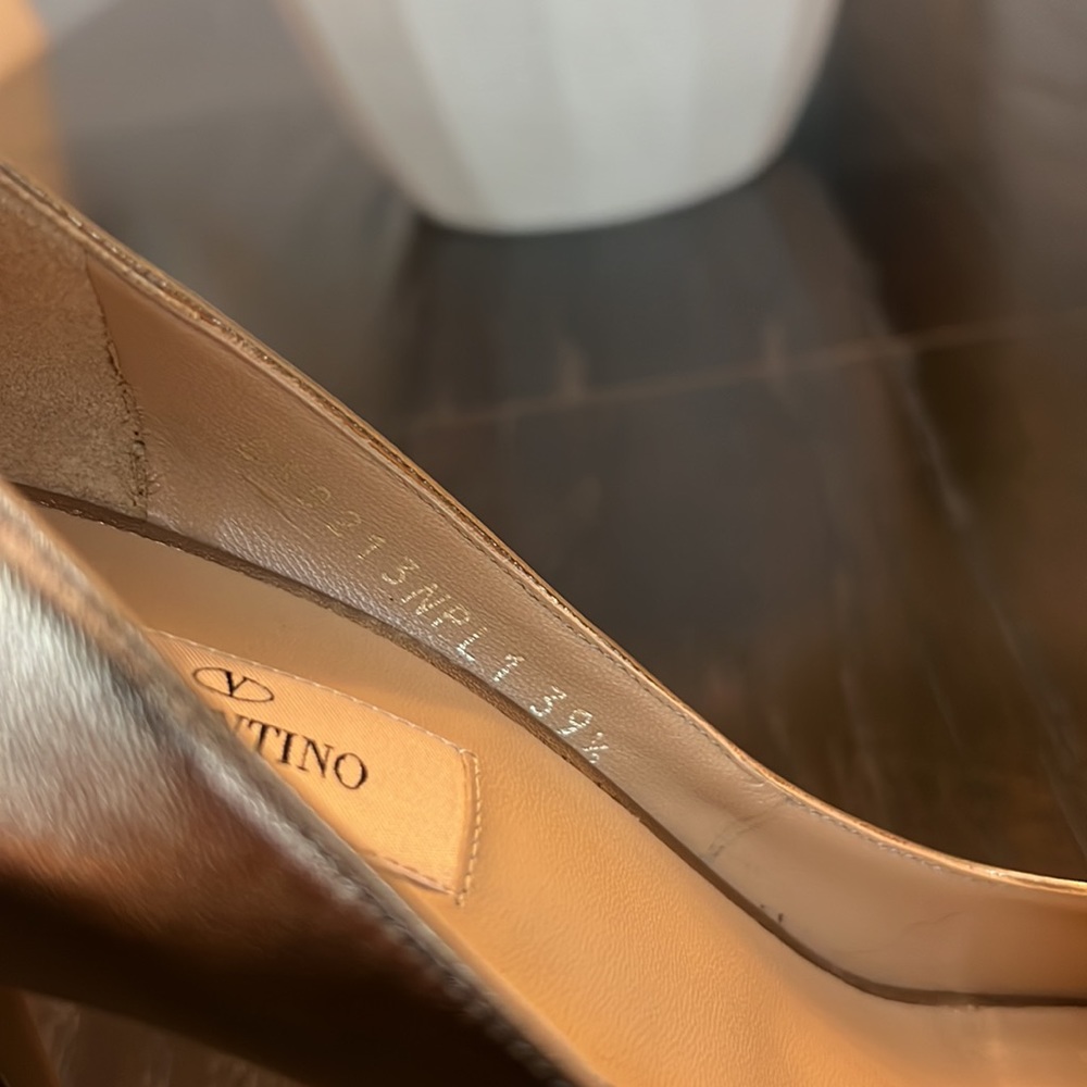 Valentino Couture Bow Pumps - Picture 6 of 7